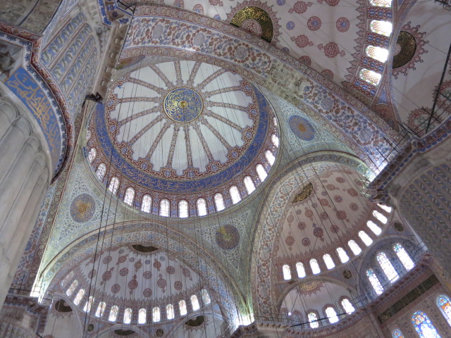 IMG_0023.JPG - Stadtführung Istanbul 2014 - 18.03.14  Blaue Moschee - Decke Hauptkuppel