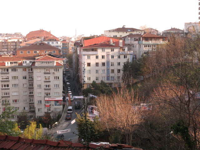 IMG_0029.JPG - Stadtführung Istanbul 2014 - 18.03.14  hinter der Cevahir Shopping Mall