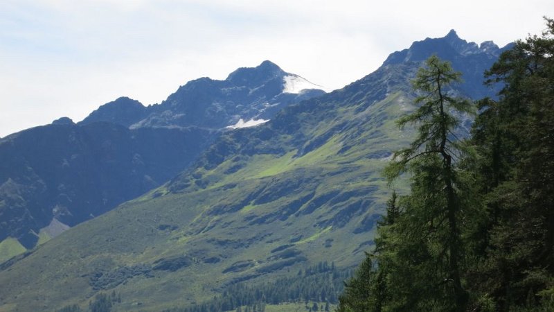170807_Riffler_vom_Aufstieg.jpg - Lechtaler Alpen - 07.08.2017 - Riffler vom Aufstieg Flirsch zur Ansbacher Hütte  Markus, Helmuth