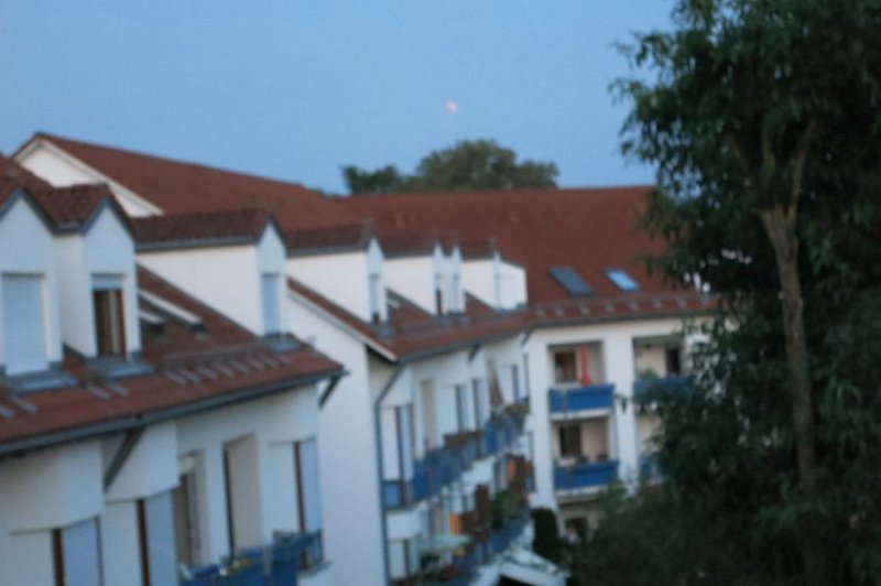21_25.jpg - 27.07.2018 Mondfinsternis und Marsnähe   27.07.2018  Uhrzeit: 21:25