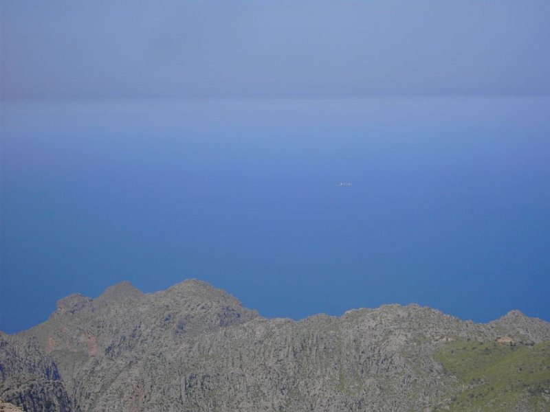 110405_Schiff_2.jpg - Mallorca-Wanderungen - 05.04.2011 Galileu  beim GR 221 - Schiff 