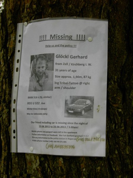 111027_vermisst.jpg - Mallorca-Wanderungen - 27.10.2011 Biniaraix  am Aufstieg - Vermissten-Suche