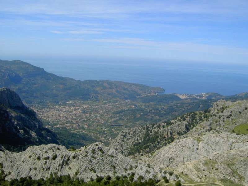 130322_DreiGipfel_PortSoller_H.jpg - Mallorca-Wanderungen - 22.03.2013   Dreigipfeltour - Port Soller vom Ofre (H)