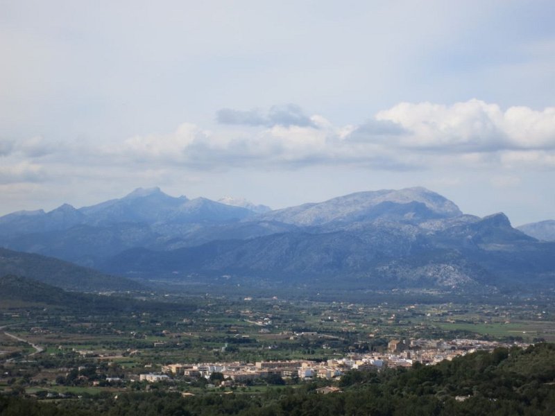 140328_Schneehut.jpg - Mallorca-Wanderungen - 28.03.2014   Talaia d' Alcudia - Berge mit Schneehut