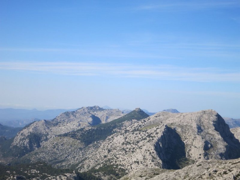 141010_nach_Sueden.jpg - Mallorca-Wanderungen - 10.10.2014 Puig Tossals Verds   vom Gipfel, Blick nach Süden