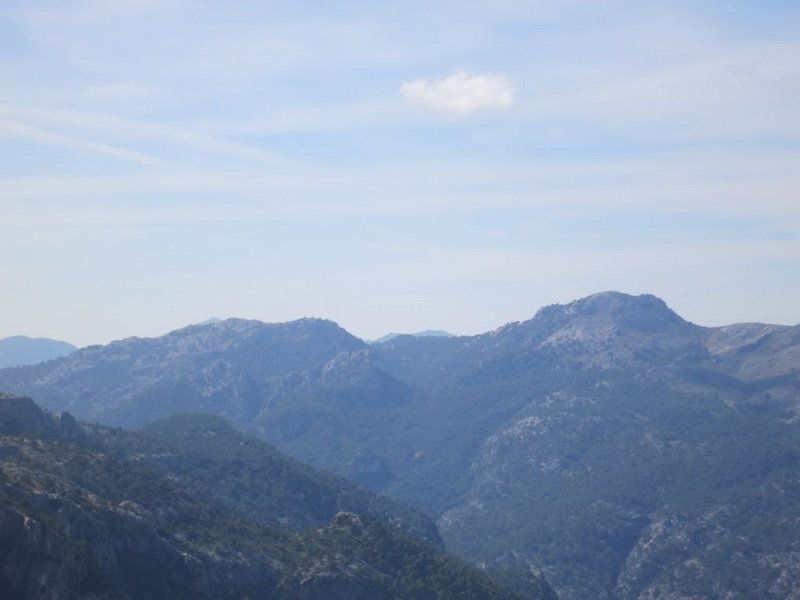 141017_Berge_gegenueber_Cornador.jpg - Mallorca-Wanderungen - 17.10.2014 Bianaraix - Cornador   vom Gipfel Cornador, Berge gegenüber