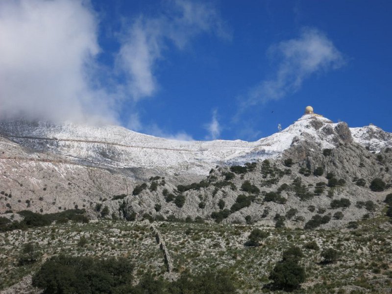 150326_wieder_Schnee.jpg -  Mallorca-Wanderungen - 26.03.2015 Teil-Dreigipfeltour  vom Rateta - schon wieder Schnee 