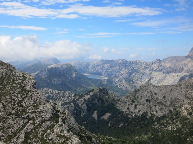 151012_Cuber.jpg - Mallorca-Wanderungen - 12.10.2015 Massanella  vom Aufstieg - Cuber