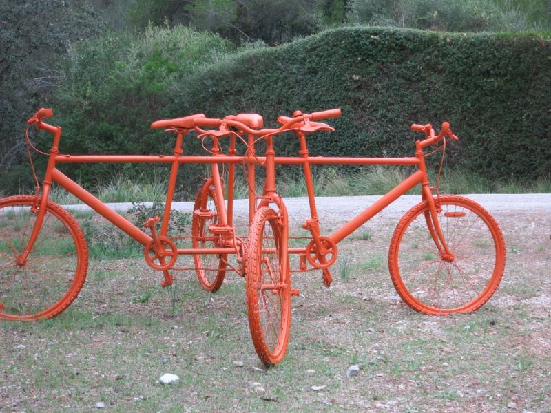 151013_Energie_vernichten.jpg - Mallorca-Wanderungen - 13.10.2015 Fundacion  Vorrichtung für Energievernichtung