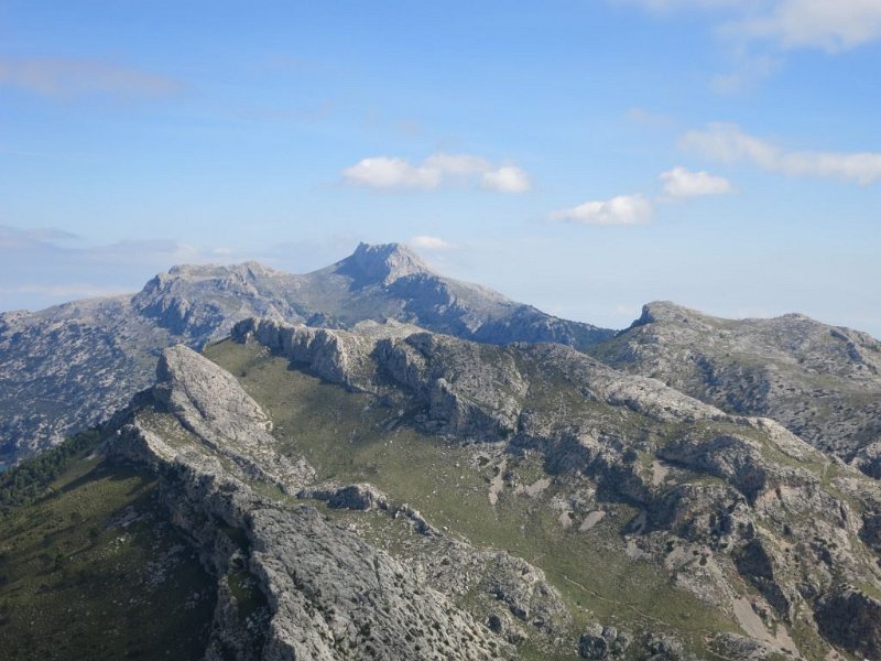 151016_Galileu_Massanella.jpg - Mallorca-Wanderungen - 16.10.2015 Sa Rateta, Na Franquesa  vom Gipfel Sa Rateta - Galileu, Massanella, Tossals Verds