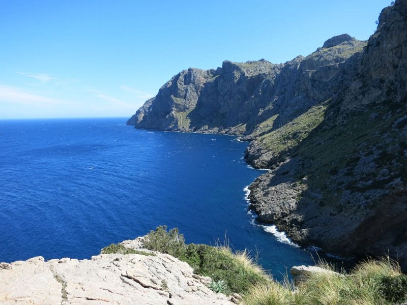 160413_raue_See.jpg - Mallorca-Wanderungen - 13.04.2016 Mortitx  raue See vor der Hexenhöhle