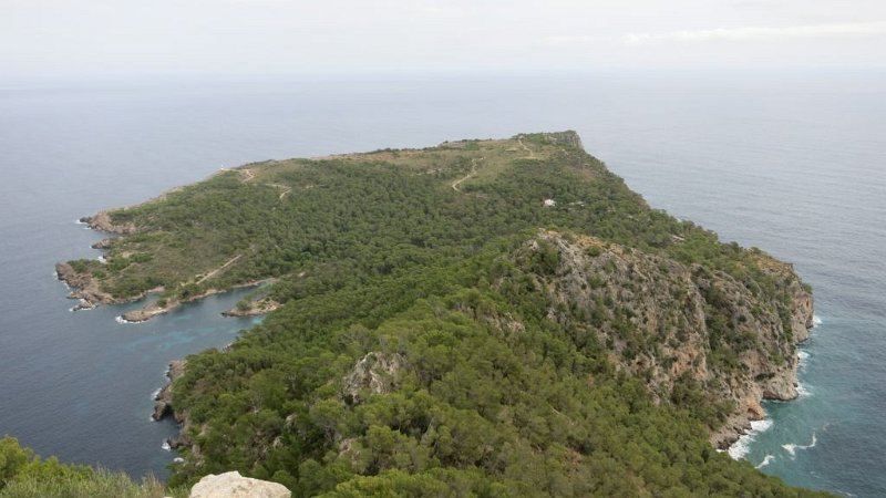 161013_Cap_X.jpg - Mallorca-Wanderungen - 13.10.2016 Talaia d' Alcudia  vor dem letzten Aufstieg zum Penya Rotja  -  Cap des Pinar