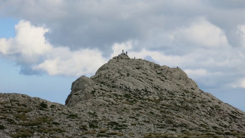 161015_Massanella_Gipfel.jpg - Mallorca-Wanderungen - 15.10.2016 Massanella über Galileu  vom Nebengipfel  -  Hauptgipfel 