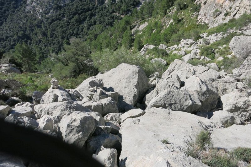 171026_geblockt.jpg - Mallorca-Wanderungen - 26.10.2017 Ofre von Pas de Lis   beim Aufstieg - "der" geblockte Weg