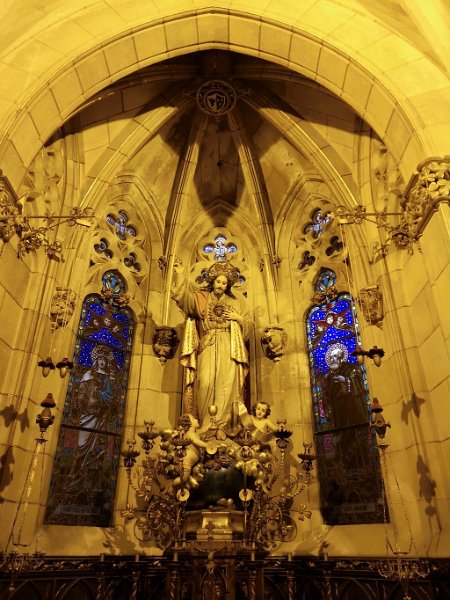 190313_Altar_A.jpg - Mallorca-Wanderungen - 13.03.2019 Sineu - in der Kirche  Altar (Foto Anton)