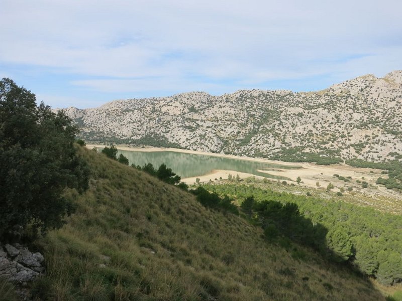 191012_Cuber.jpg - Mallorca-Wanderungen - 12.10.2019 - Tossals Verds - Aufstieg zum Morro de Cuber  Stausee Cuber