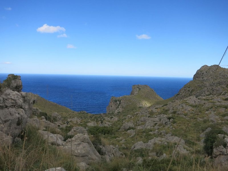 191015_Berg_Hexe_w.jpg - Mallorca-Wanderungen - 15.10.2019 - Mortitx - von der Finca Rafal d' Ariant  Berg (Rückseite Hexenhöhle)
