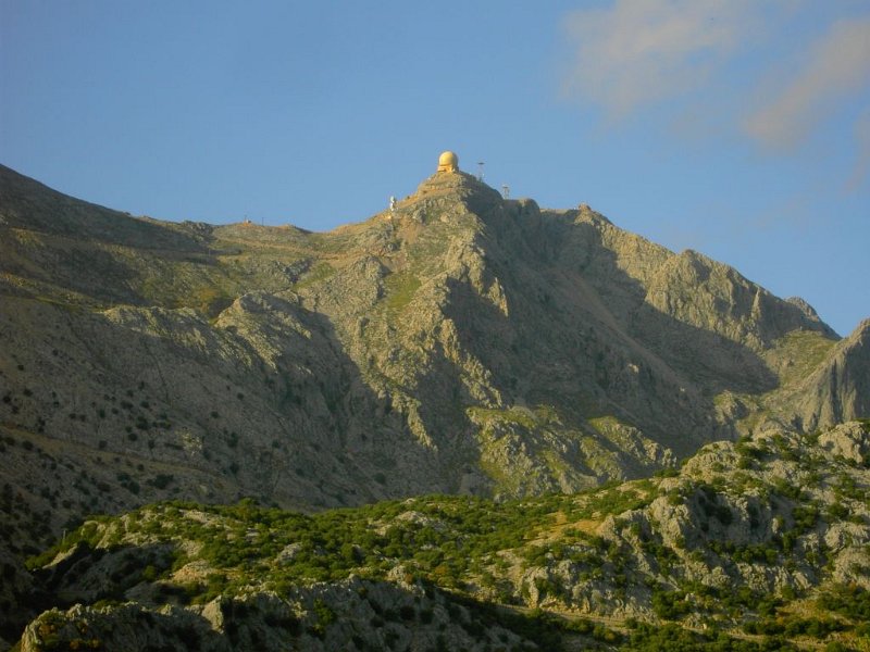 (US-Radar)Sicht_aufs_ganze_Mittelmeer.jpg - Mallorca-Wanderungen - 16.10.2009 Drei-Gipfel-Tour   vom Rateta - Radar auf Puig Major