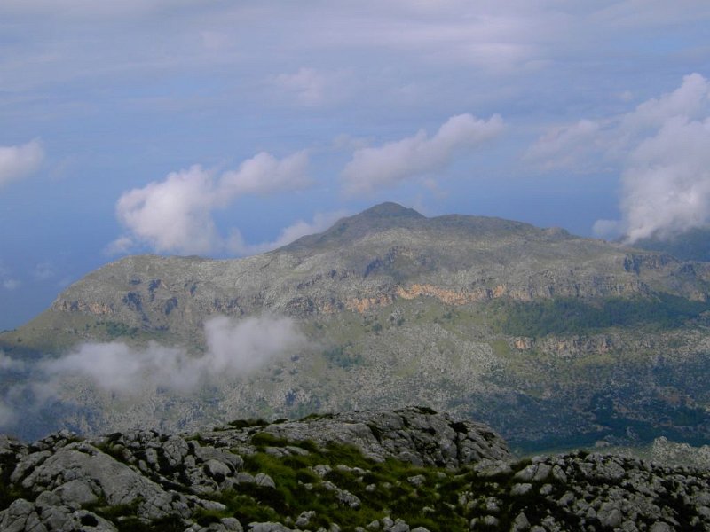101014_PuigRoig_Galileu.jpg - Mallorca-Wanderungen - 14.10.2010 Galileu  vom Gipfel - Puig Roig 