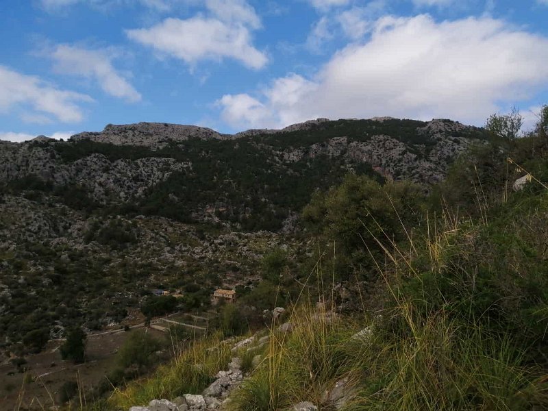 IMG-20211013-WA0007.jpg - Mallorca-Wanderungen - 13.10.2021 Rundwanderung um Tossals Verds  Tossals Verds, unten Refugi 