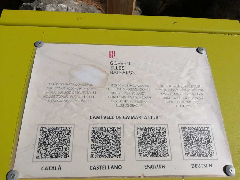 IMG-20211020-WA0013.jpg - Mallorca-Wanderungen - 20.10.2021 Batalla-Caimari   Caimari: Digitalisierung ist weiter. Es gibt keinen Andi Scheuer.   Mit QR-Code wird eine Beschreibung der Wanderung herunter geladen. 
