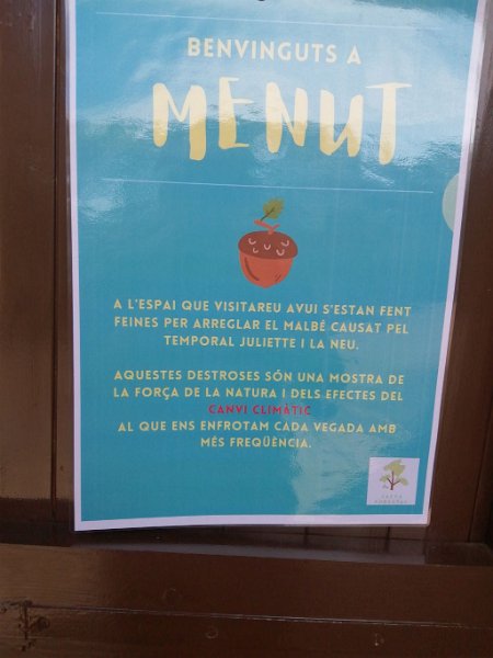 IMG-20230319-WA0001.jpeg - Mallorca-Wanderungen - 19.03.2023 Tomir mit Umrundung (720 Hm, 26k)  Ausstellung der Forstverwaltung mit Hinweis auf Klimawandel und Naturkräfte