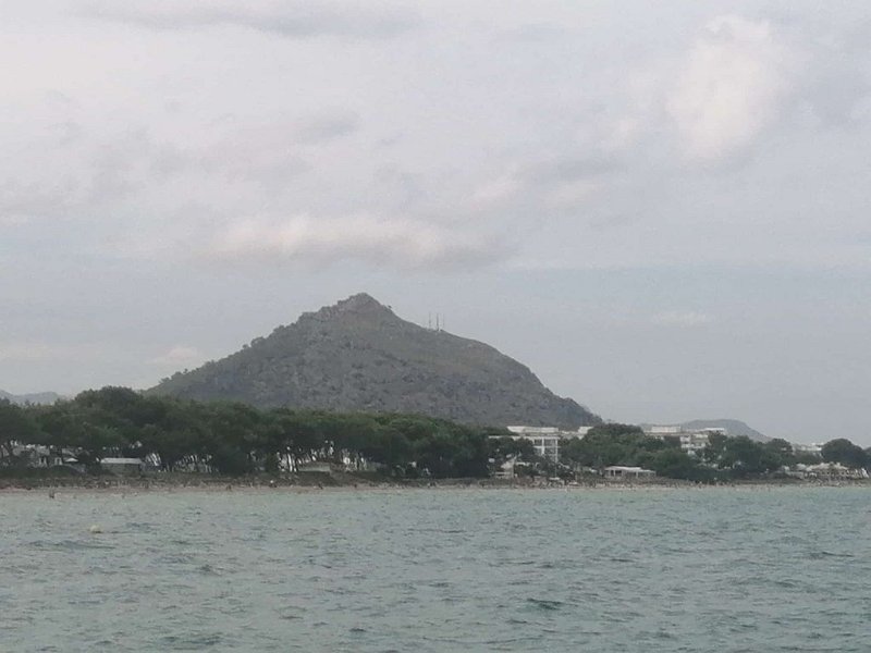 241025_Marti.jpg - Mallorca-Wanderungen Oktober 2024 - 25.10.24 - Strandwanderung  (20 Hm, 19k, 13 km)   St. Martí von S' Oberta