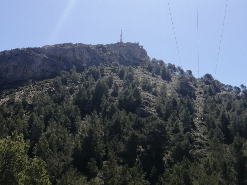 250331_Marti.jpg - Mallorca-Wanderungen März 2025 - 31.03.25 - Sant Marti  (150 Hm, 7 km, 12k)  Gipfel Sant Marti vom  Puig es Vermell