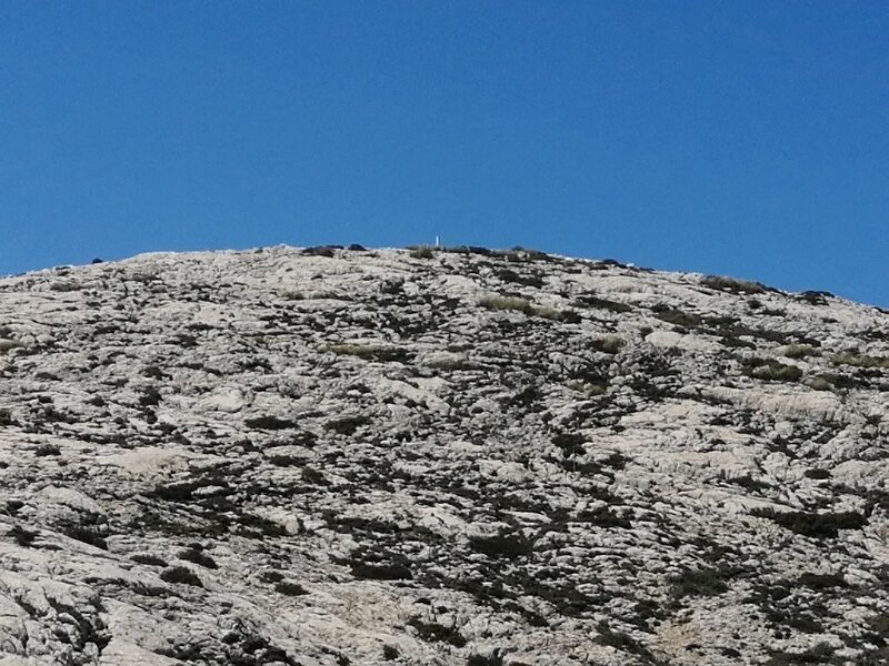 250408_Tomir.jpg - Mallorca-Wanderungen März 2025 - 08.04.25 - Tomir mit Umrundung  (740 Hm, 13 km, 26k)  Gipfel vom Abstieg 