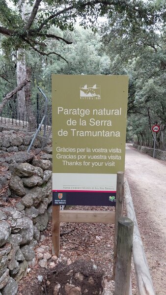 251010_Danke.jpg - Mallorca-Wanderungen Oktober 2025 - 10.10.25 - March-Binifaldo  (510 Hm, 14 km, 26k)  neues Schild