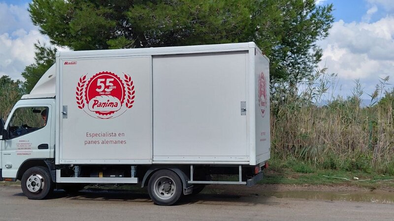 251015_Brot_DE.jpg - Mallorca-Wanderungen Oktober 2025 - 15.10.25 - Fartaritx wegen verlorenen Wanderstöcken abgebrochen  (80 Hm, 4 km, 9k)  Spezialisierte Bäckerei (deutsches Brot) 