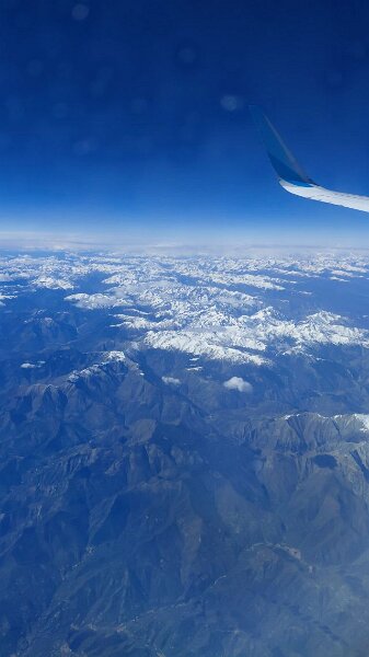 260330_Schnee_Frankreich.jpg - Mallorca-Wanderungen März 2026 - 30.03.26 - Rückflug   Berge in Frankreich
