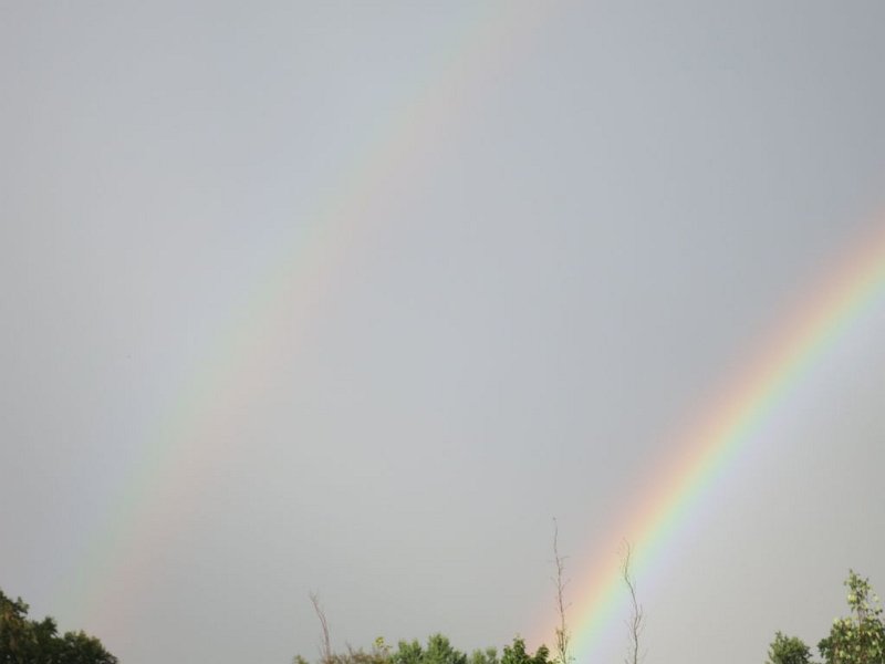 150824_Regenbogen_5.jpg - 24.08.2015 - Radpause Heimweg  doppelter Regenbogen - Zoom links 