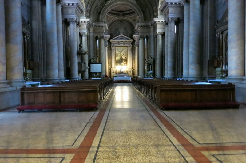 180528_Arad_Kath_Kirche.jpg - Sanktanna-Besuch 2018 - 28.05.2018 - Arad   Katholische Kirche 