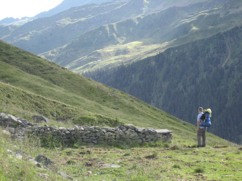 110717_Sackgasse.jpg - Hüttenwanderung Verwall - 17.07.2011 - Blick von der Sackgasse Markus, Helmuth