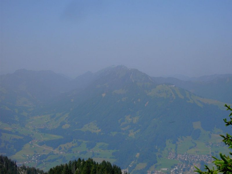 120630_Nagelfluhkette.jpg - 30.06.2012 - Grünten - Nagelflukette vom Gipfel  Helmuth