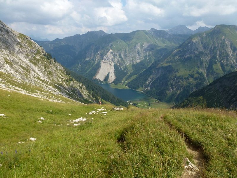 130831_Gaißhorn_Vilsalpsee.jpg - 31.08.2013 - Gaißhorn, Tannheimertal - Vilsalpsee  Lena, Eliza, Elisabeth, Anton, Helmuth