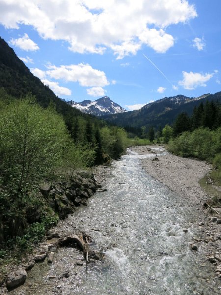 150510_Bsondrach.jpg - 10.05.2015 - Imberger Horn - Bsondrach im Retterschwanger Tal  Elisabeth, Helmuth