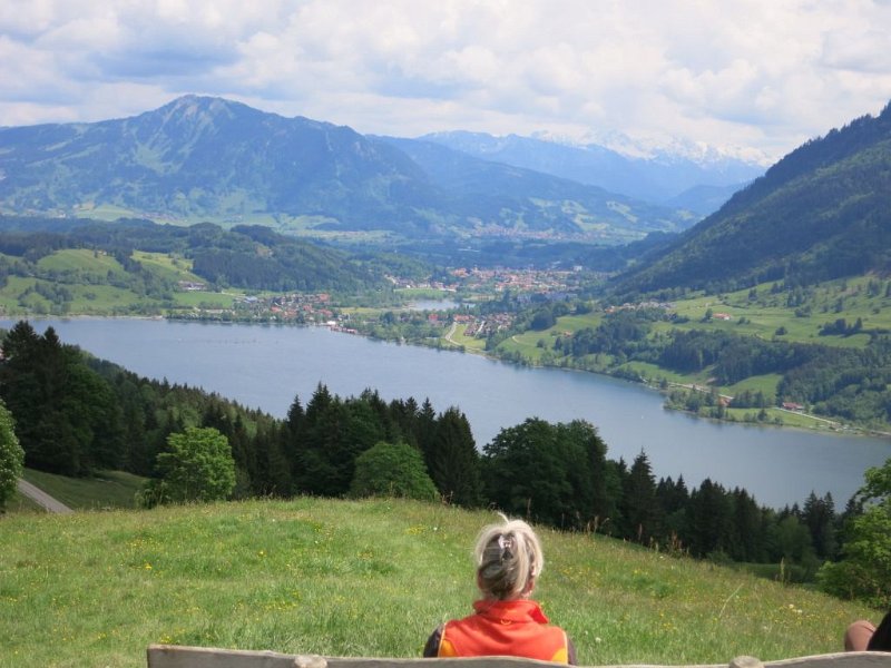 150525_Alpsee_Gruenten.jpg - 25.05.2015 - Salmaser Höhe - Grünten und Alpsee vom Seeblick  Doris, Helmuth
