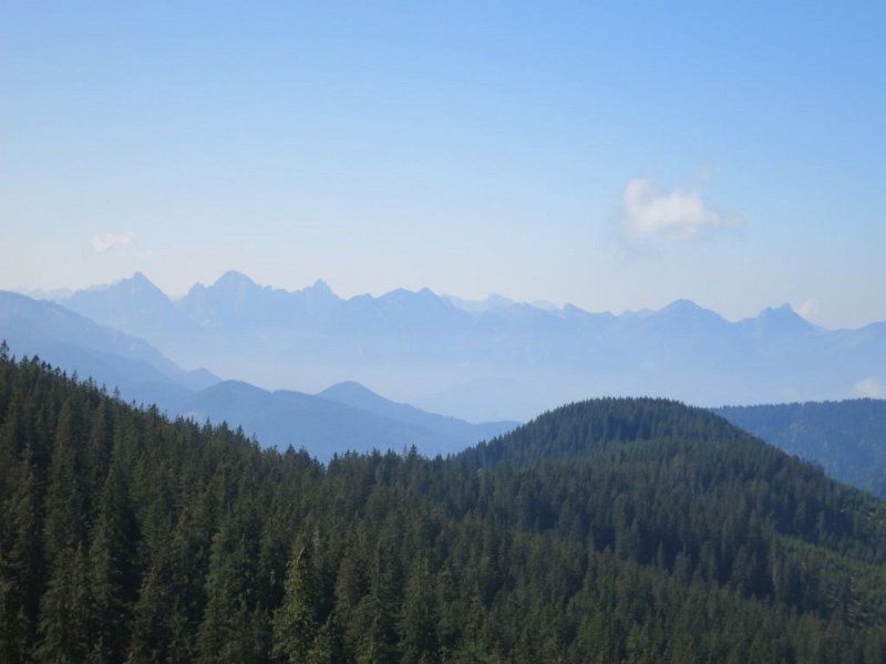 160924_Suedosten.jpg - 24.09.2016 - Bleick - Berge Richtung Südosten vom Gipfel Niederbleick  Elisabeth, Helmuth