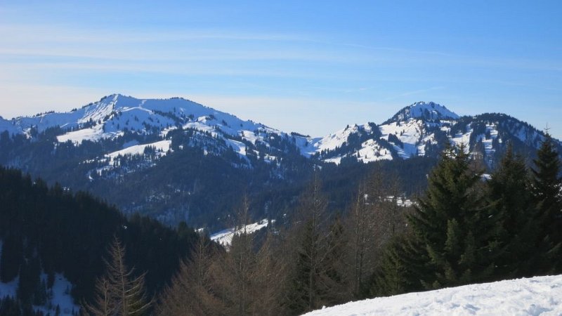 170128_Hoerner_S.jpg - 28.01.2017 - Hörner - vom Rangiswanger Horn, Berge im Süden (Riedberger Horn)  Elisabeth, Helmuth