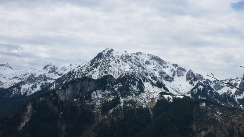 170506_Berge_S.jpg - 06.05.2017 - Salober-Alp mit Zirmgrat -  Berge im Süden vom Zirmgrat  Elisabeth, Helmuth