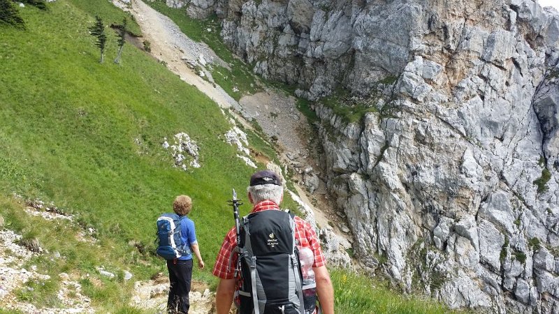170729_Abstieg_Saeulinghaus.jpg - 29.07.2017 - Säuling von Pflach - Abstieg zum Säulinghaus (Foto Anton)  Lea, Lennart, Anton, Helmuth