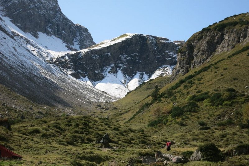 170923_Fiderepass-Huette.jpg - 23.09.2017 - stille Wanderung - Fiderepasshütte von Kühgundalpe  Elisabeth, Helmuth