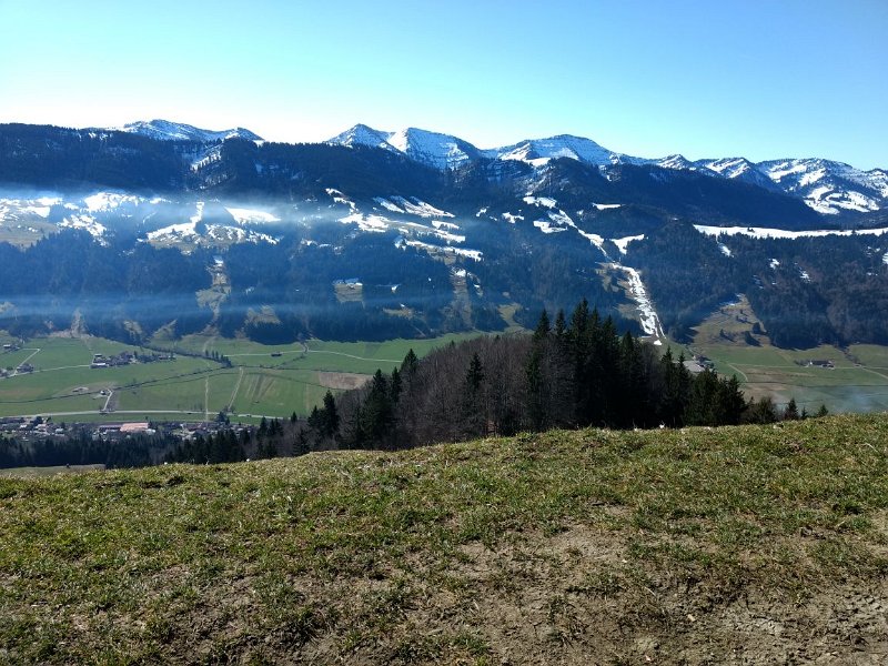 180407_Panorama1_E.jpg - 07.04.2018 - Salmaser und Thaler Höhen - von der Salmaser Höhe - Nagelfluhkette (Foto Elisabeth)  Elisabeth, Helmuth