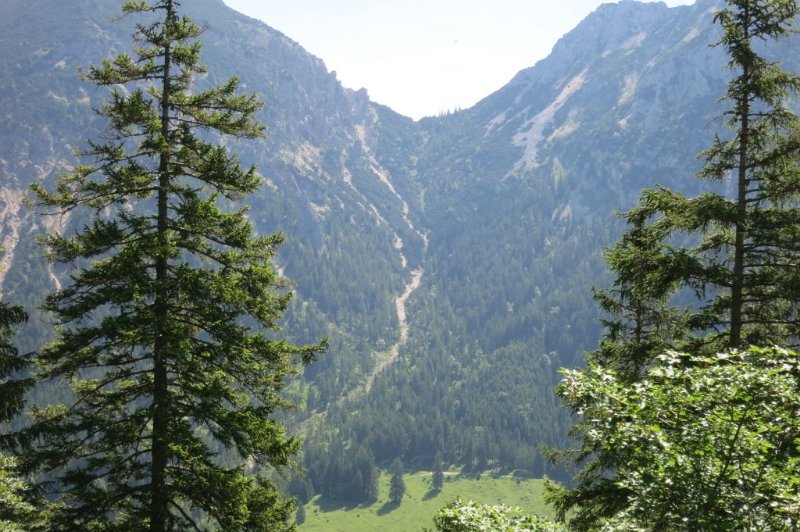 180616_Hundsarschjoch.jpg - 16.06.2018 - Brentenjoch - vom Aufstieg - Hundarschjoch Luise, Elisabeth, Helmuth