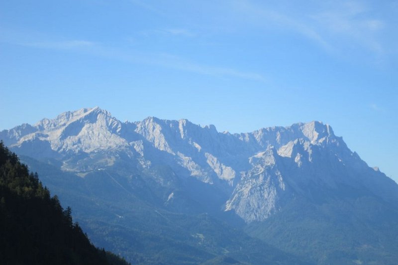 180909_Zugspitze.jpg - 09.09.2018 - Hoher Fricken - vom Aufstieg, Jubiläumsgrat zur Zugspitze  Elisabeth, Helmuth