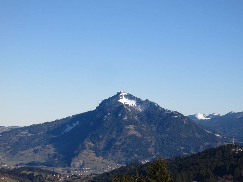 200106_Gruenten.jpg - 06.01.2020 - Mittelberg Alpe - vom Gipfel - Grünten  Elisabeth, Helmuth