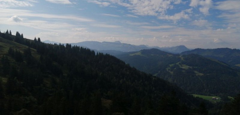 200916_Berge_N.jpg - 16.09.2020 - Bleicherkopf, Höllritzereck -  an der Oberen Wilhelminen Alpe - Berge Richtung Norden  Helmuth