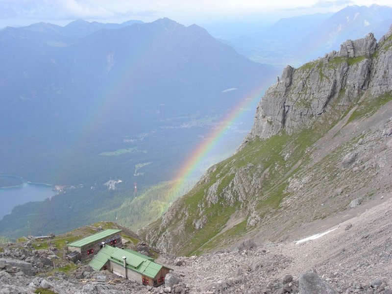 110806_WienerNeustädterHütte.jpg - Zugspitz-Besteigung 2011 - 06.08.2011 -    Dieter, Anton, Markus, Helmuth